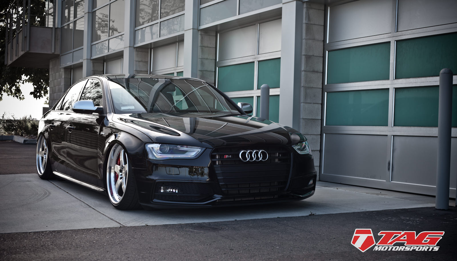 The Low and Fast // Audi S4 on 20” ADV5.1 TrakFunction + Accuair B8